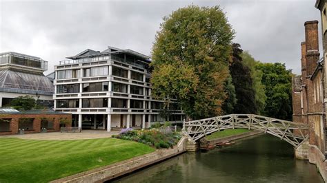 Cambridge University campus visit : England | Visions of Travel