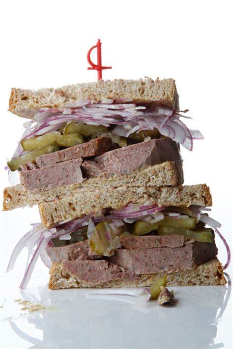 Stachowski's Braunschweiger Sandwich | Sandwiches, Food, Sweet pickles