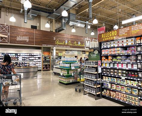 Grocery store aisle hi-res stock photography and images - Alamy