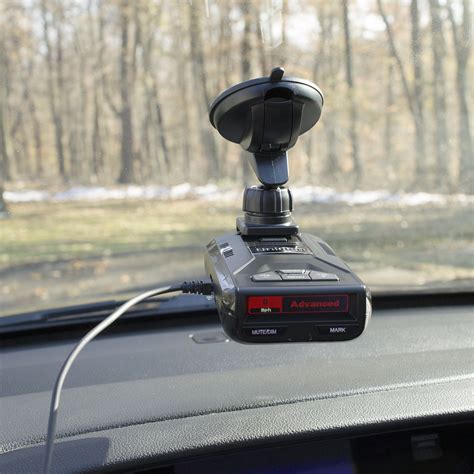 Uniden R3 Review: Well-built, Long Range Radar Detector