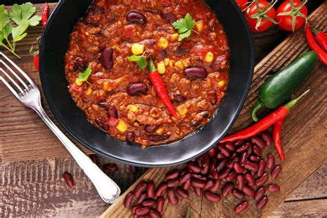 Three Bean and Beef Chili Recipe to Spice Up Your Meals – KITCHENATICS – Kitchen Products ...