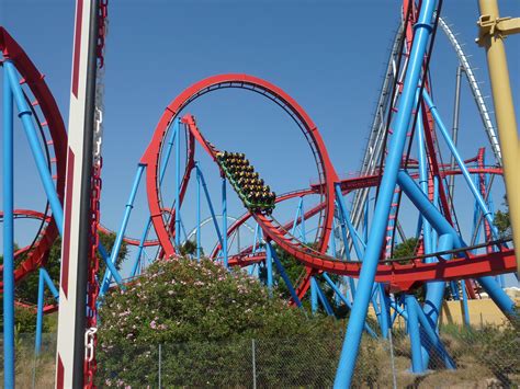 Dragon Khan | Parques, Parque de diversiones, Málaga