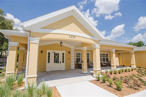 The 9 Best Assisted Living Facilities in Deland, FL | Seniorly