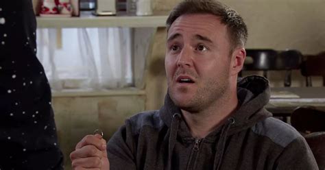 Coronation Street's Fiz and Tyrone get engaged ahead of Christmas ...