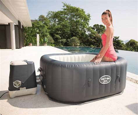 Best Portable Hot Tubs 2023 - 1001 Gardens | Inflatable hot tubs ...