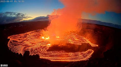 Hawaii volcano eruption expected to attract queues of tourists at national park | The Independent