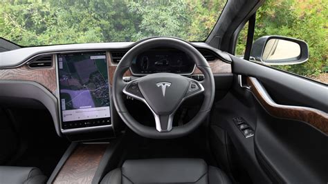 Tesla Model X interior & comfort | DrivingElectric