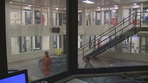 Scott County Jail sees COVID-19 outbreak among inmates, staff | wqad.com