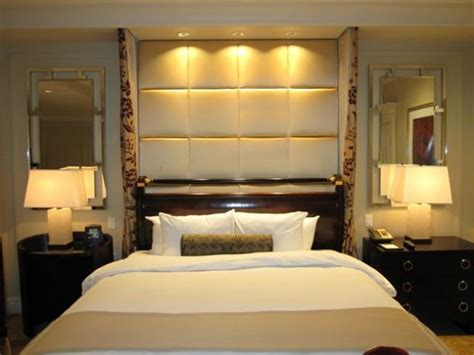 Useful Tips For Ambient Lighting in The Bedroom