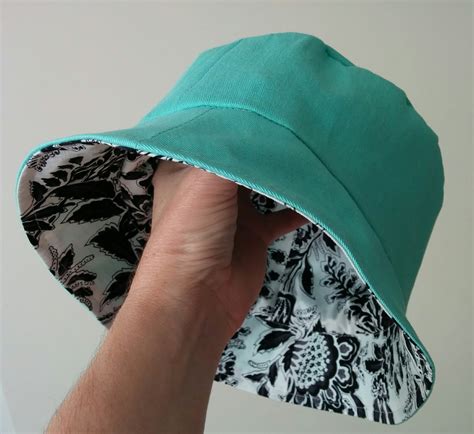 Seaside Fabricrafts: Fabulous Reversible Bucket Hat - Free Pattern By Lost in Paris