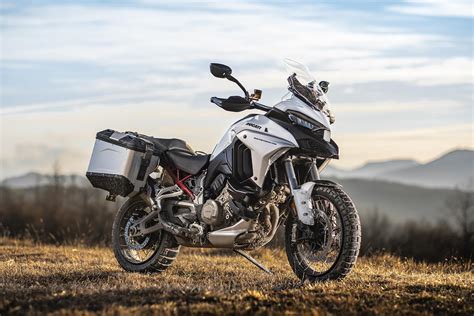 DUCATI MULTISTRADA V4S (2021 - on) Review