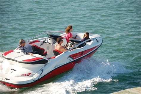 Small Boats: What Type is Right for You? | Boatsetter