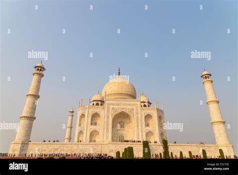 Taj Mahal Aerial View Stock Photos & Taj Mahal Aerial View Stock Images - Alamy