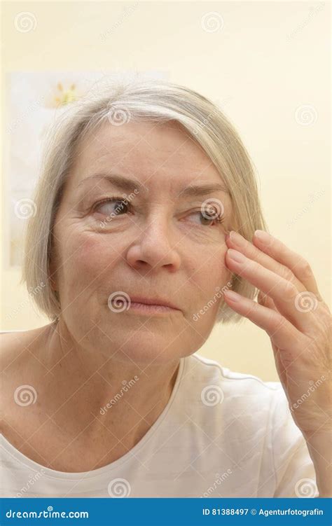 Old Woman Face Wrinkles Closeup Stock Image - Image of facial, person ...