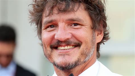 Pedro Pascal Explains How His Last Of Us And Mandalorian Characters Inform One Another