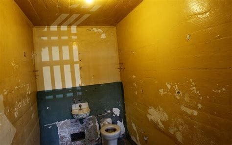 Al Capone’s banjo-playing ghost that still haunts the halls of Alcatraz | History | News ...