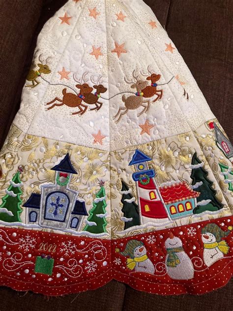 Pin by Jenny Diehl on JUJU Christmas Tree Skirt | Christmas tree skirt, Xmas tree skirts, Xmas tree