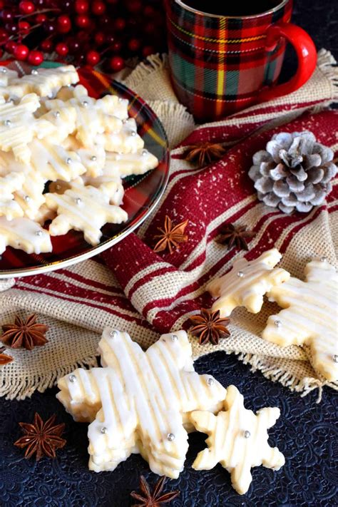 Star Anise Cookies - Lord Byron's Kitchen | Mexican holiday recipes, Anise cookies, Holiday recipes