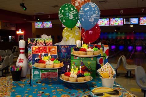 Party Packages – Strike Zone Bowling Lanes