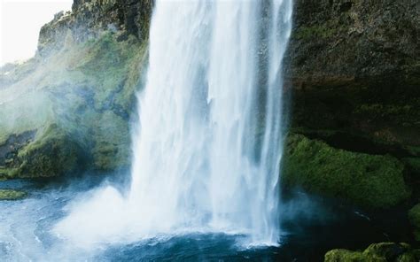 Everything You Need to Know About Water When Hiking