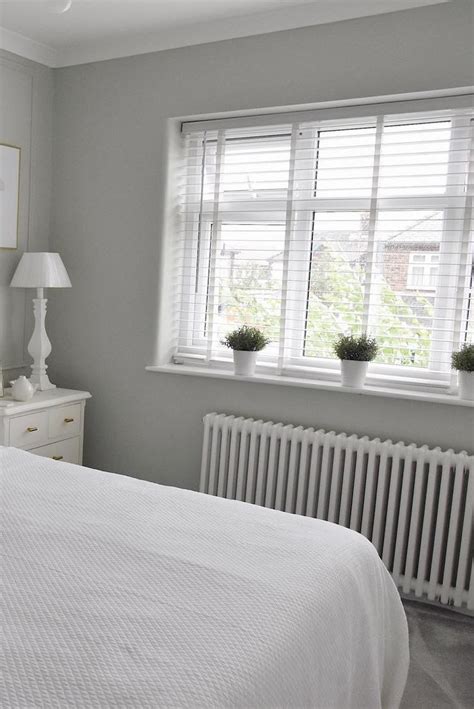 Bedroom Ideas | Column radiators, Bedroom decor, Master bedrooms decor