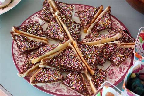 Eat More Sprinkles with These 12 Fairy Bread Creations « Food Hacks :: WonderHowTo