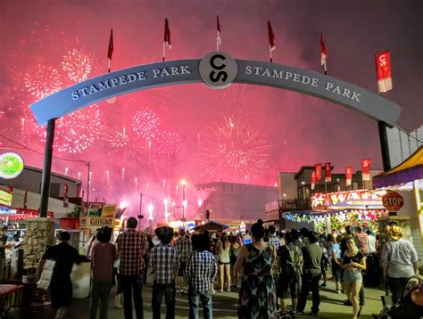 Stampede Fireworks : Calgary