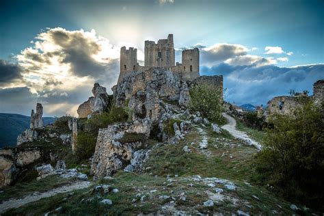 Rocca Calascio | Visitare il borgo di Rocca Calascio