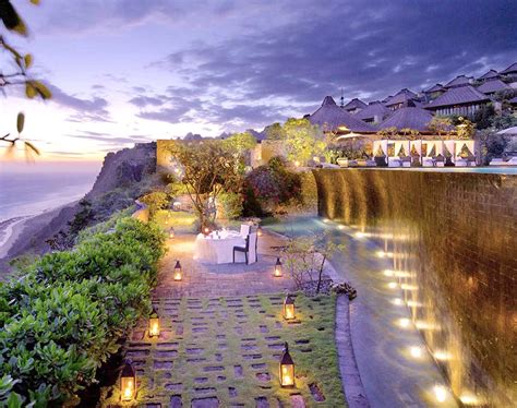 5 Most Romantic Dinners in Bali. Ps. I Love You Hot in Bali