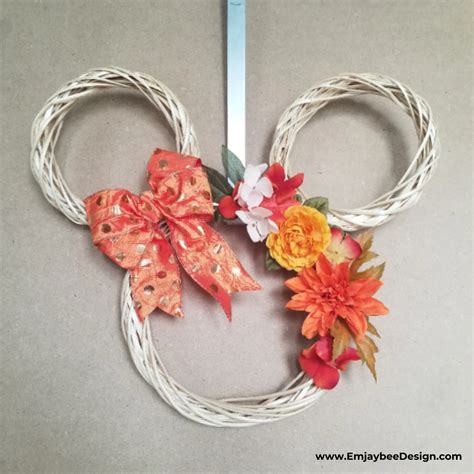 Add Some Magic to Your Fall Decor with a Mickey Mouse Wreath | Emjaybee ...