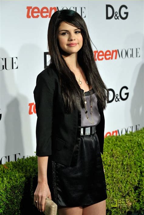 Red Carpet Dresses: Selena Gomez - Teen Vogue Young Hollywood Party 2009