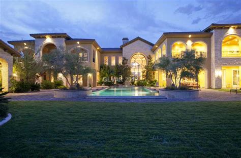 16,000 Square Foot Las Vegas Mansion | Homes of the Rich