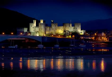 Conwy Castle At Night Photograph by Peter OReilly