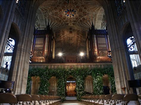 St George's Chapel is adorned with flowers for the royal wedding ...