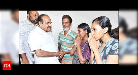 Sreejith: Kodiyeri Balakrishnan visits Sreejith's family | Kochi News - Times of India