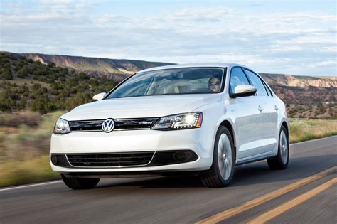 2013 Volkswagen Jetta Hybrid SEL Premium - Editors' Notebook - Automobile Magazine