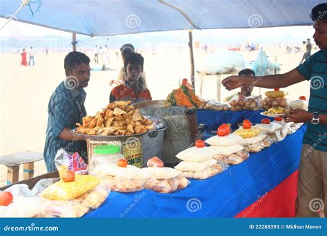 Local Snacks Vendor at Marina Beach, Chennai India Editorial Stock ...