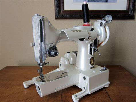 My beautifully restored Singer Featherweight 222k. | Sewing machines best, Sewing machine ...