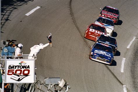 Closest finishes in Daytona 500 history | NASCAR