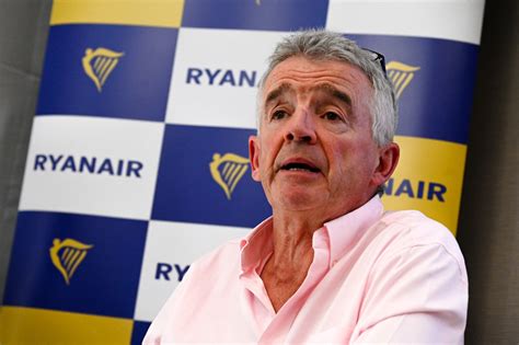 Ryanair Sees Boeing Deliveries Disrupted Into 2024 From Defects