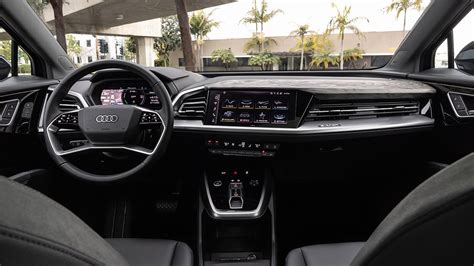 Audi Q4 Interior 2024 - Kathy Maurita