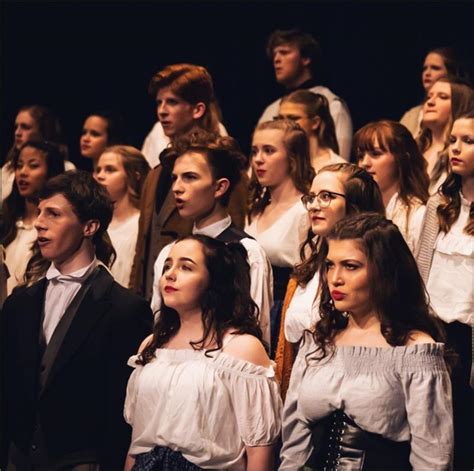 Choir members show their love for vocal music – The Milford Messenger