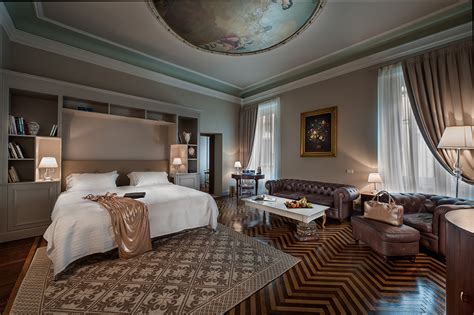 luxury hotel bedrooms design - historyofdhaniazin95