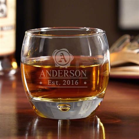 29 Best Bourbon Glasses to Enhance Your Bourbon Experience ...