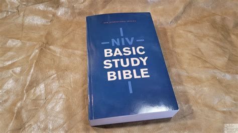 NIV Basic Study Bible Review - Bible Buying Guide