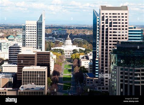 Looking Down Capitol Mall in Downtown Sacramento, California Stock ...