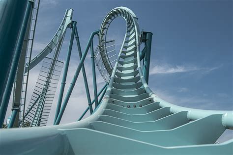 VIDEO: Emperor Dive Coaster At SeaWorld San Diego – Coaster Nation