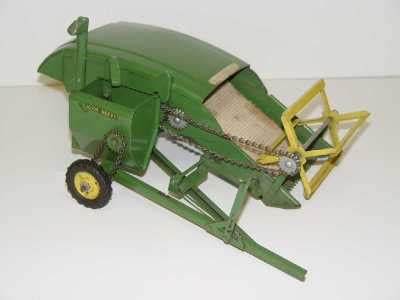 John Deere 12A Combine, rated 95% paint | #320328