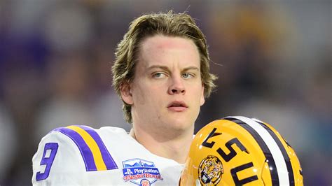 Joe Burrow: 4 facts on the LSU football quarterback