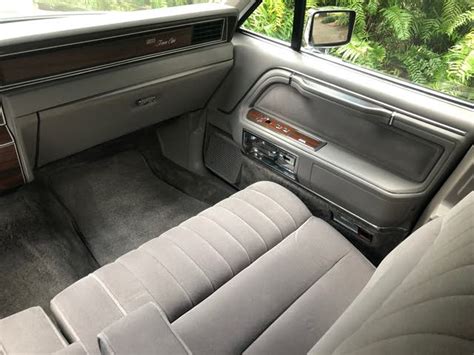 1988 Lincoln Town Car - Interior Pictures - CarGurus